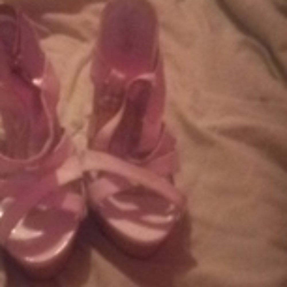 High heels - Picture 3 of 3